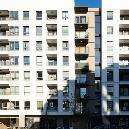 Mia Habicha - Cozy Near Factory Ursus With Parking Lägenhet *